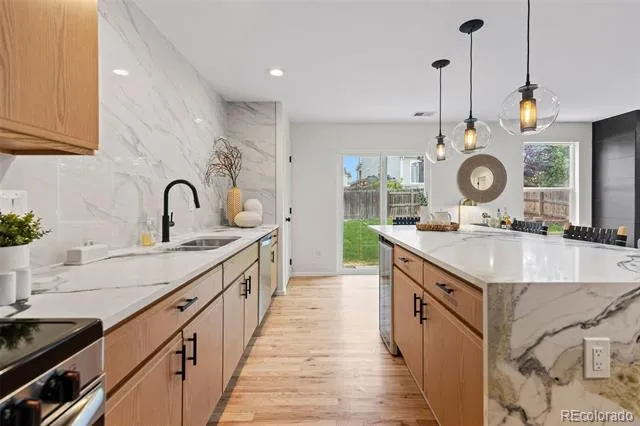 21960 E Crestline Lane Aurora, CO 80015