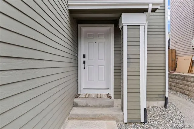 21960 E Crestline Lane Aurora, CO 80015