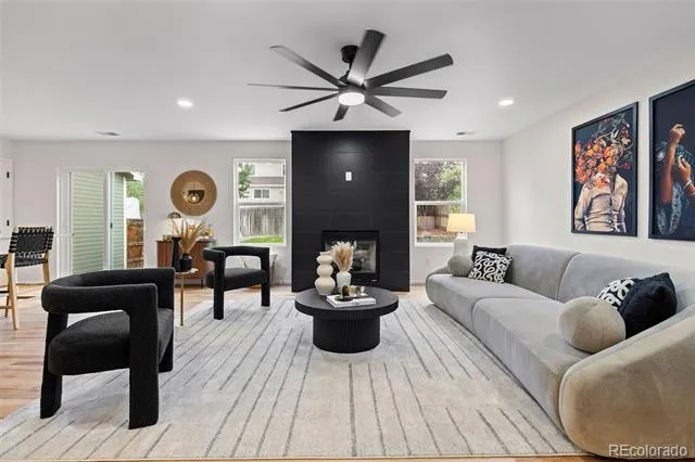 21960 E Crestline Lane Aurora, CO 80015