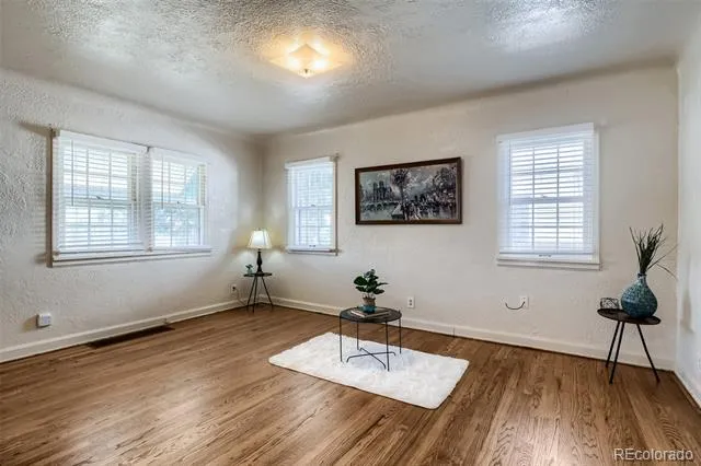 3990 S Logan Street Englewood, CO 80113