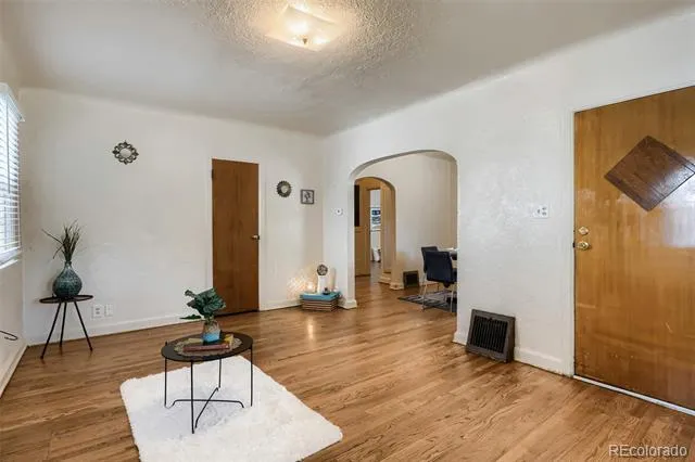 3990 S Logan Street Englewood, CO 80113