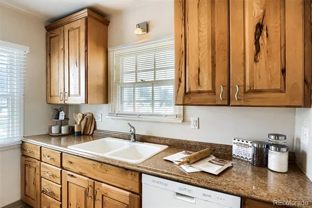3990 S Logan Street Englewood, CO 80113