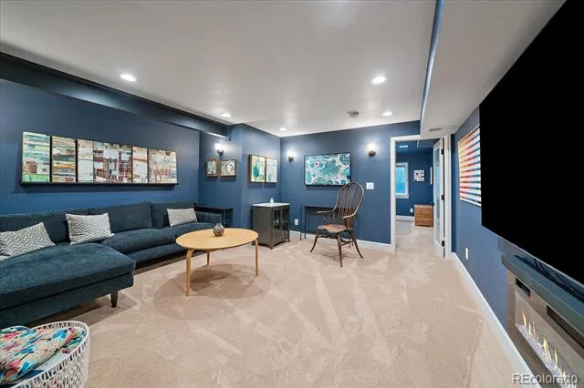 20533 E Maplewood Lane Centennial, CO 80016