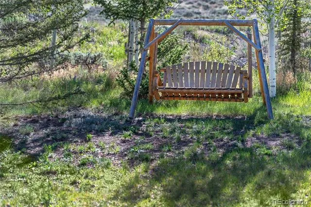 290 Village Road Granby, CO 80446