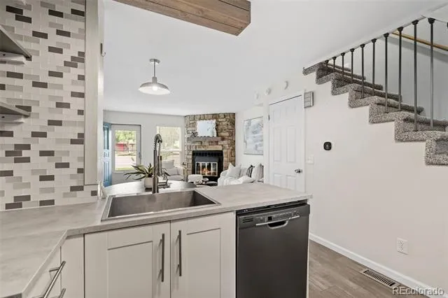6712 S Independence Street Littleton, CO 80128
