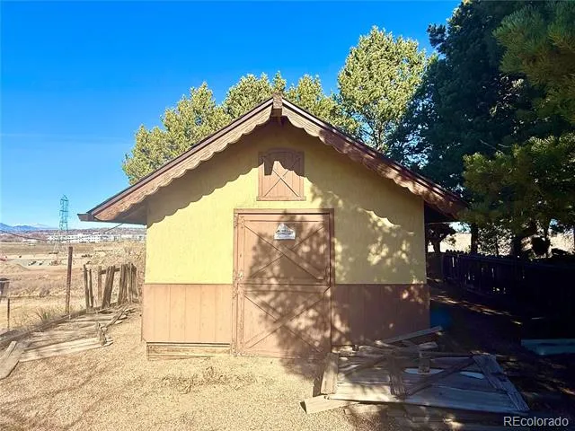 6105 W 49th Place Wheat Ridge, CO 80033