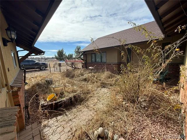 6105 W 49th Place Wheat Ridge, CO 80033