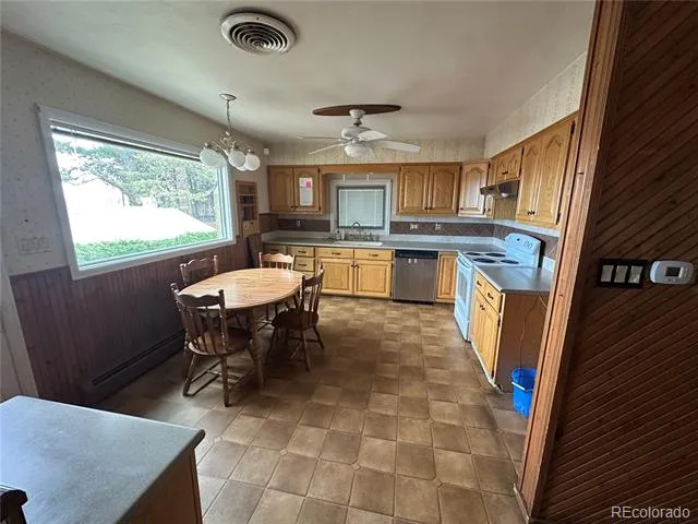 6105 W 49th Place Wheat Ridge, CO 80033