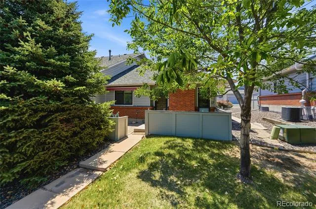 3148 E Long Circle Centennial, CO 80122