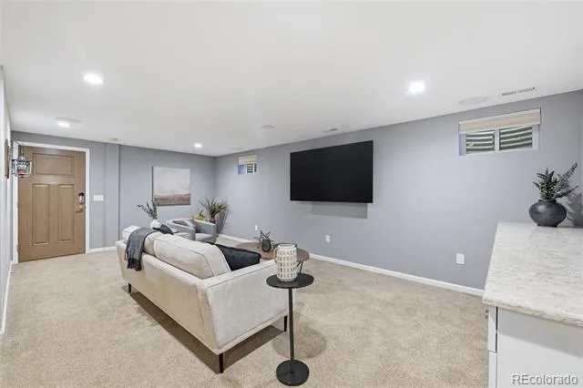 3148 E Long Circle Centennial, CO 80122