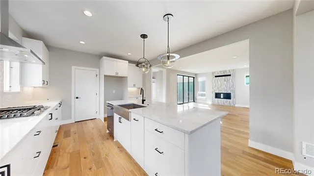 5608 Grandville Avenue Longmont, CO 80503