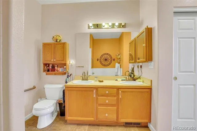 15555 E 40th Avenue #7 Denver, CO 80239
