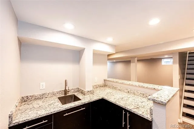 6724 S Ash Way Centennial, CO 80122