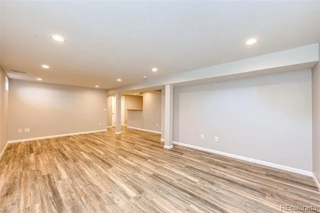 6724 S Ash Way Centennial, CO 80122