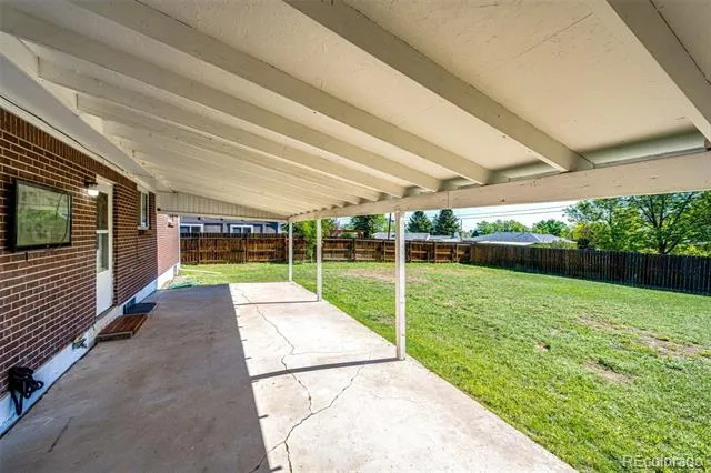 6724 S Ash Way Centennial, CO 80122