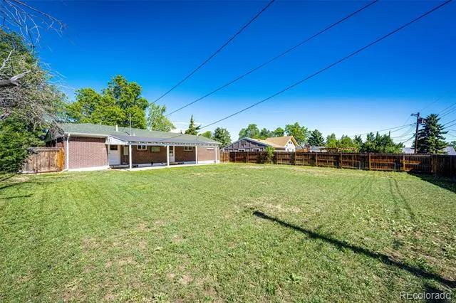 6724 S Ash Way Centennial, CO 80122