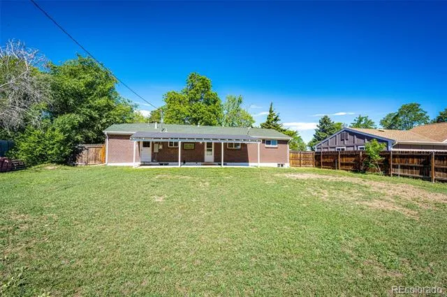 6724 S Ash Way Centennial, CO 80122