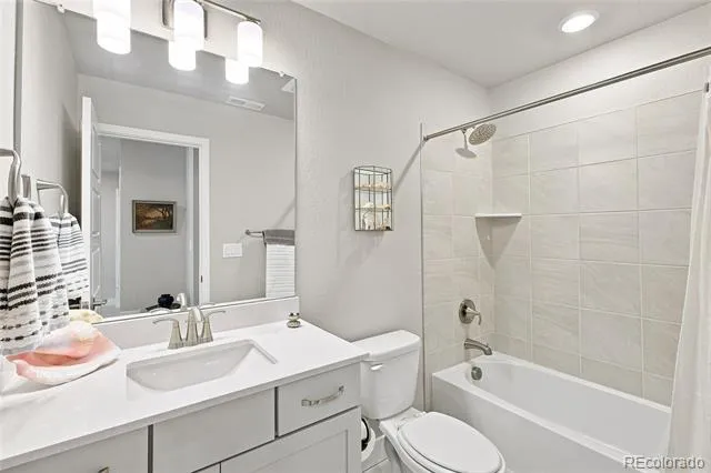 9777 Banner Peak Street Littleton, CO 80125