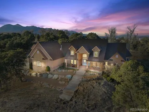 8557 Mountain View Farms Lane