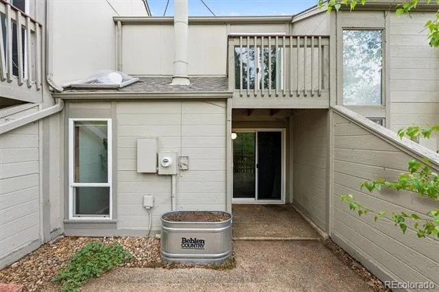 1039 E Moorhead Circle Boulder, CO 80305