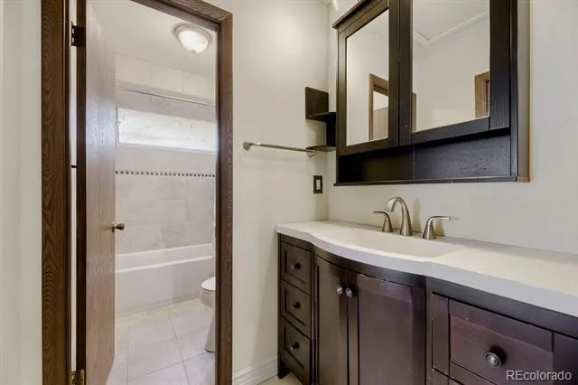 6720 E Mississippi Avenue #B Denver, CO 80224