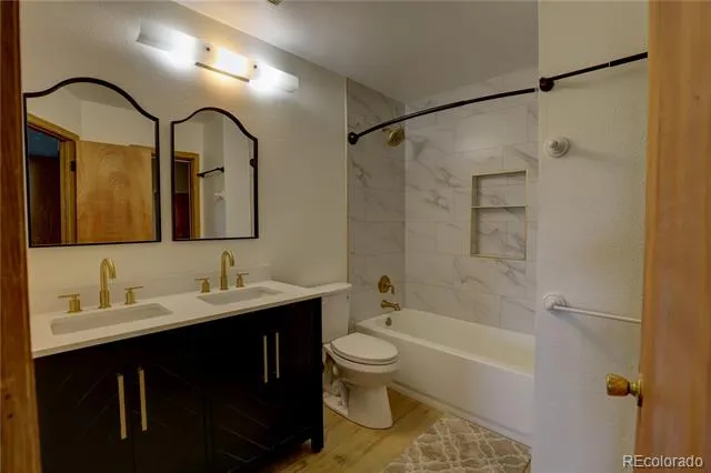 9771 W Cornell Place Denver, CO 80227