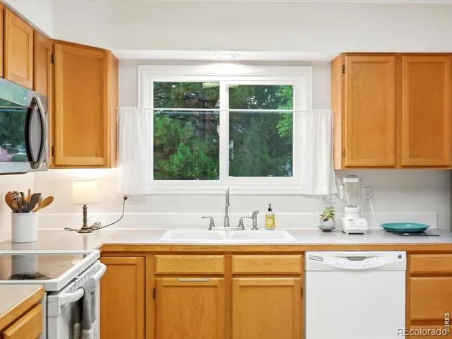 1533 Tulip Court Longmont, CO 80501