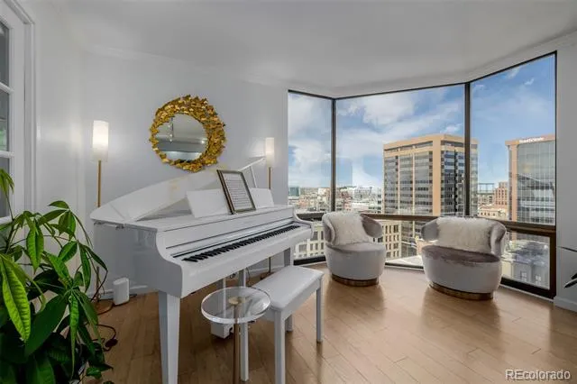 1625 Larimer Street #1207 Denver, CO 80202