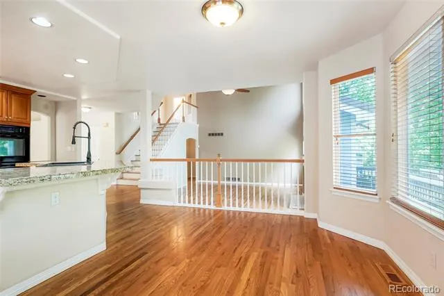10473 Grizzly Gulch Highlands Ranch, CO 80129