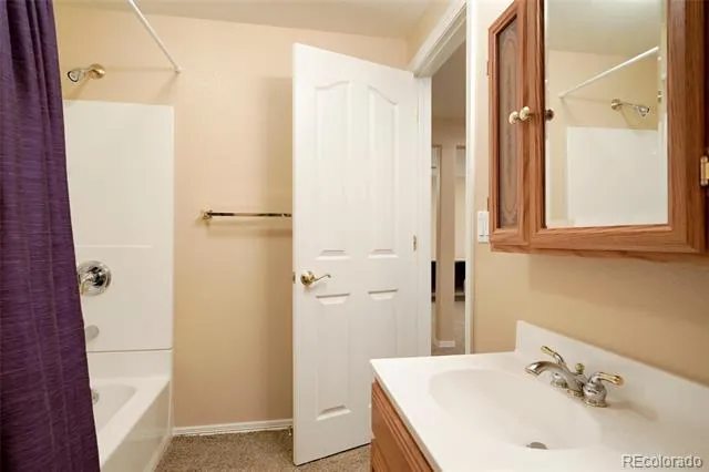 10473 Grizzly Gulch Highlands Ranch, CO 80129