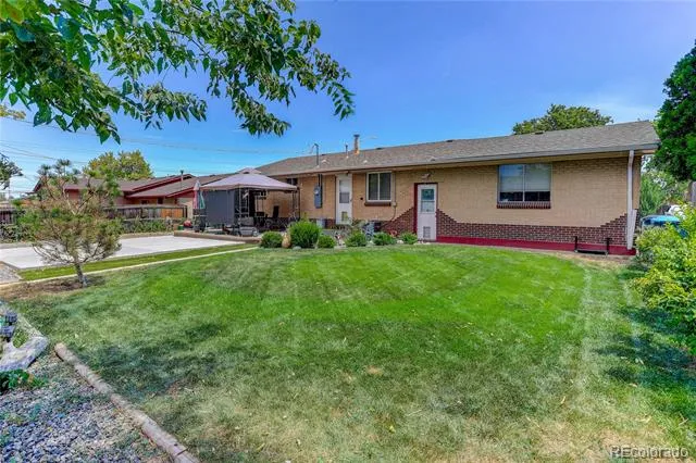 6861 Ivy Street Commerce City, CO 80022