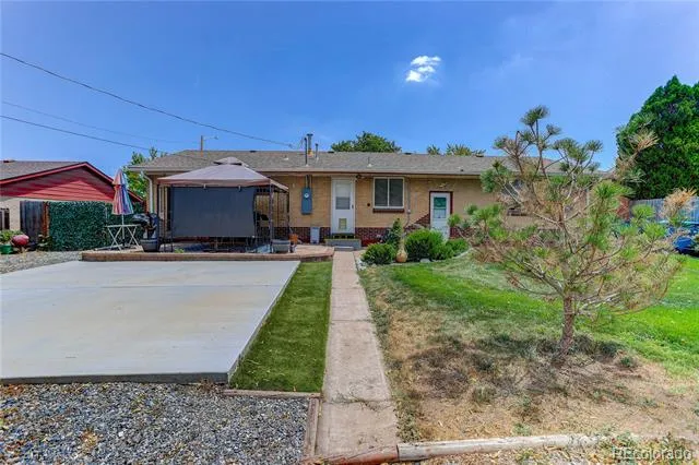 6861 Ivy Street Commerce City, CO 80022