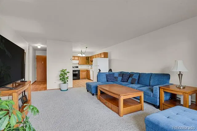 9340 E Center Avenue #6C Denver, CO 80247
