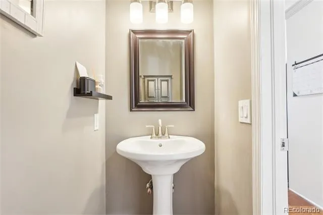 13084 Deer Ridge Way Larkspur, CO 80118