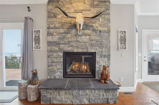 13084 Deer Ridge Way Larkspur, CO 80118