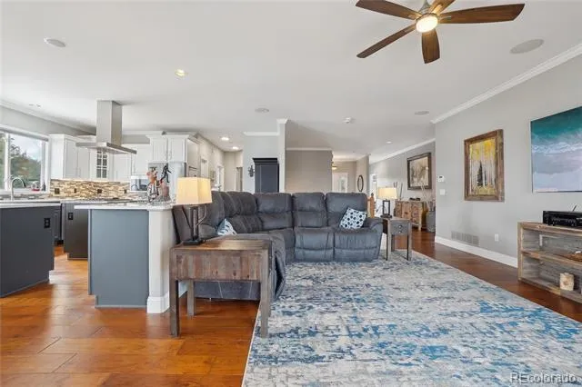 13084 Deer Ridge Way Larkspur, CO 80118