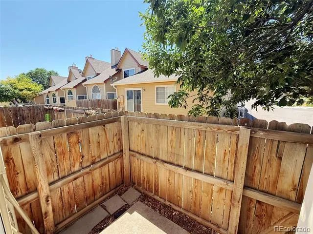 10577 W Maplewood Drive #B Littleton, CO 80127