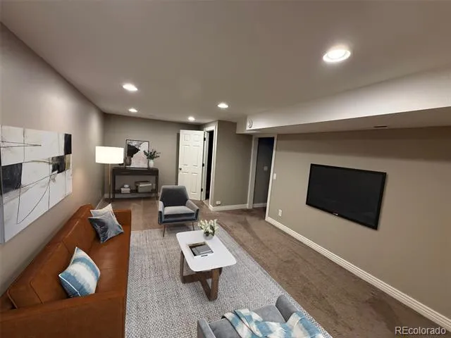10577 W Maplewood Drive #B Littleton, CO 80127