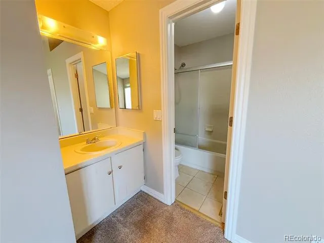 10577 W Maplewood Drive #B Littleton, CO 80127