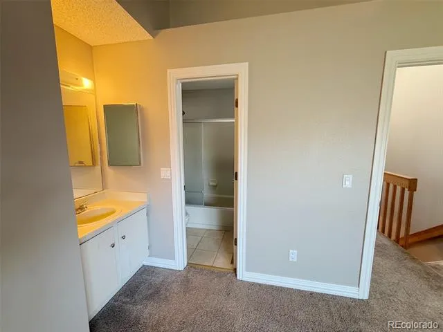 10577 W Maplewood Drive #B Littleton, CO 80127