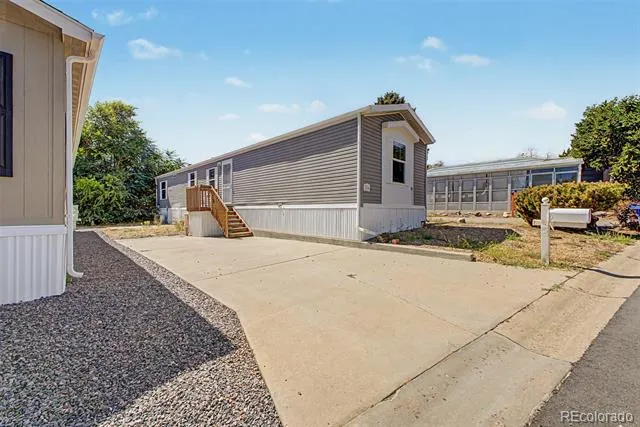 1801 W 92nd Avenue Denver, CO 80260