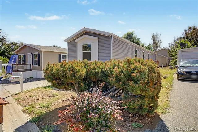 1801 W 92nd Avenue Denver, CO 80260