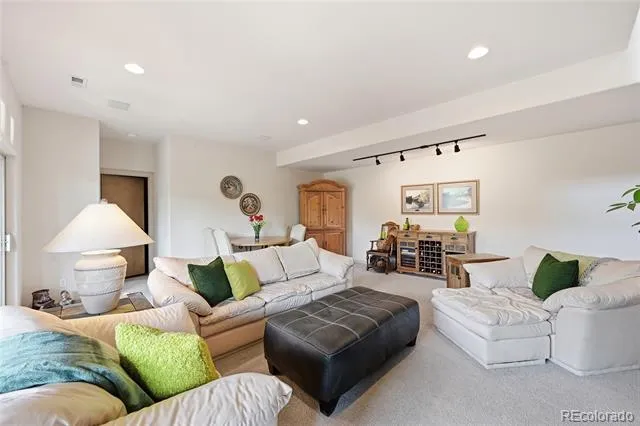 10606 Brown Fox Trail Littleton, CO 80125
