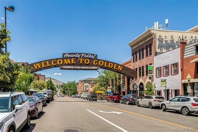 1613 Secrest Street Golden, CO 80401