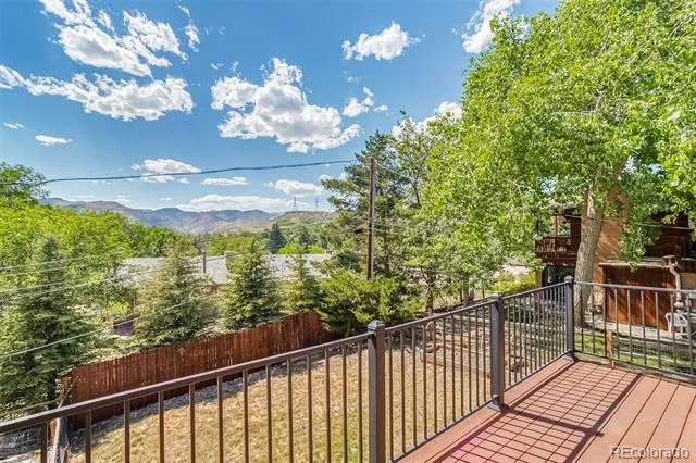 1613 Secrest Street Golden, CO 80401