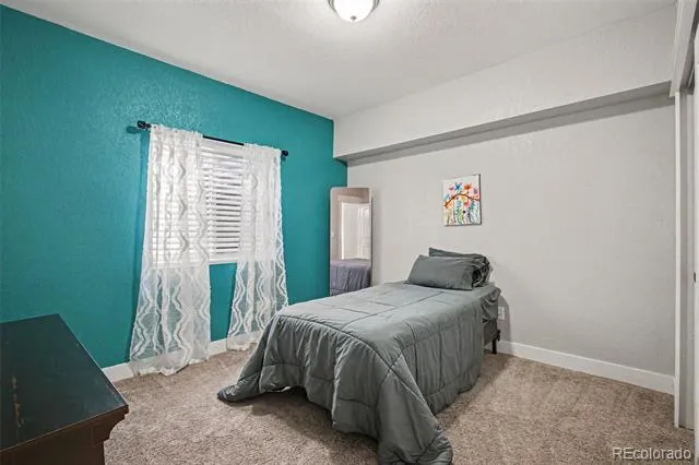 4720 Farmingdale Drive Colorado Springs, CO 80918