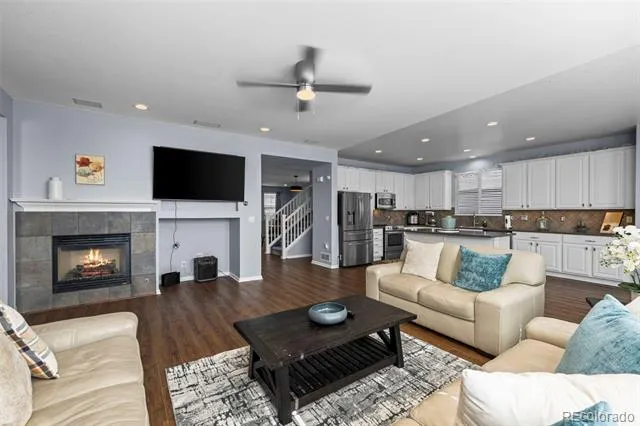 214 Flat Rock Street Aurora, CO 80018
