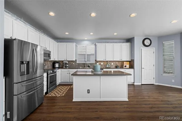 214 Flat Rock Street Aurora, CO 80018