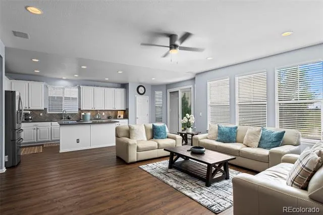 214 Flat Rock Street Aurora, CO 80018