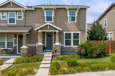 2335 W 164th Place